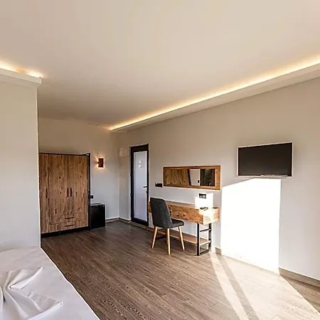 Hotel Tolstoy'un Bisikleti Gokceada